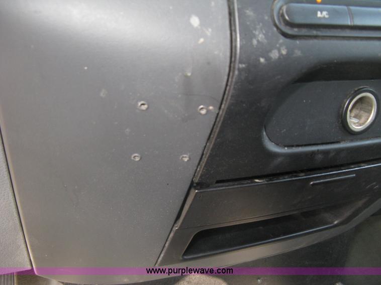 image for item E7997 2005 Ford F150 XLT SuperCab pickup truck