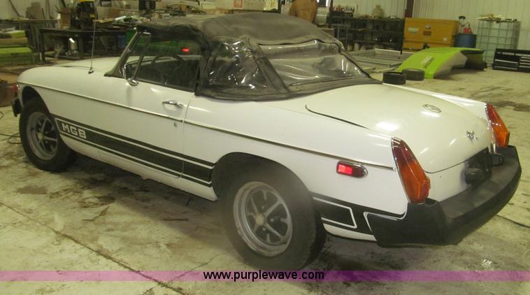 image for item F7210 1977 MG MGB