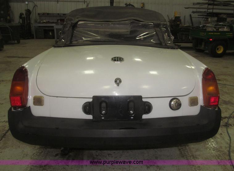 image for item F7210 1977 MG MGB