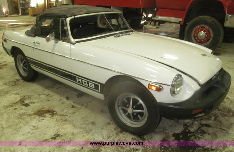 image for item F7210 1977 MG MGB