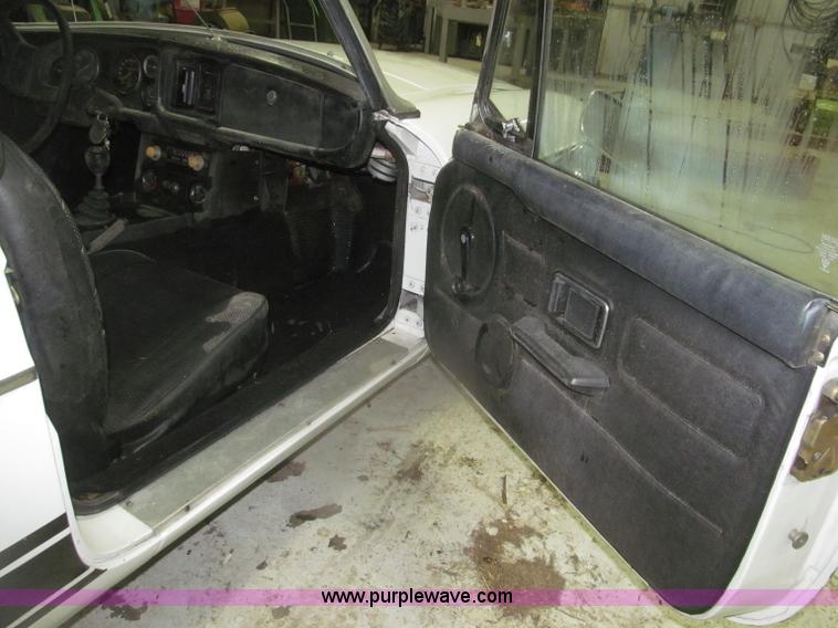 image for item F7210 1977 MG MGB