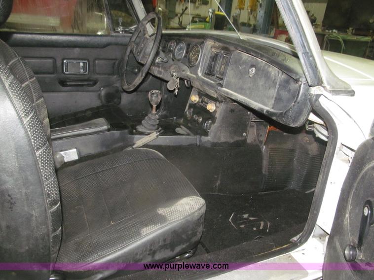 image for item F7210 1977 MG MGB