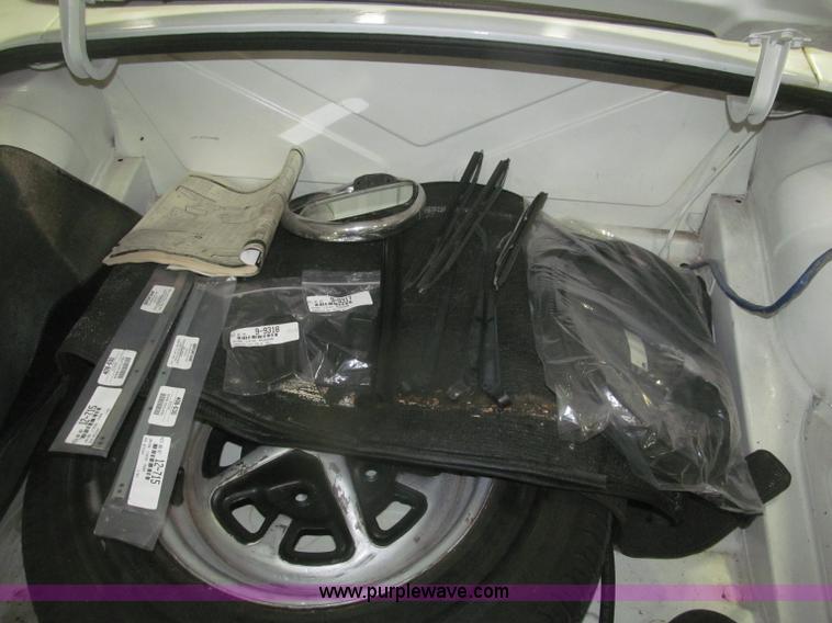 image for item F7210 1977 MG MGB