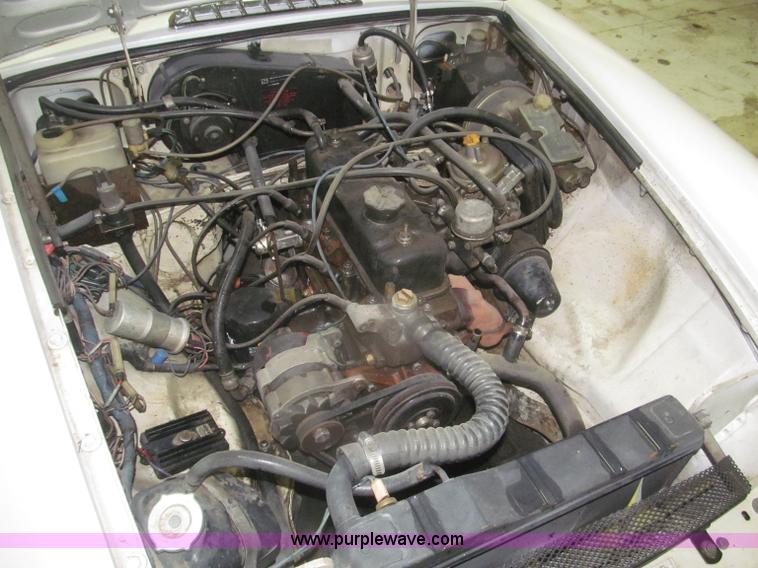 image for item F7210 1977 MG MGB