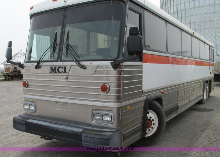 image for item G9102 1996 MCI MC-12 coach bus