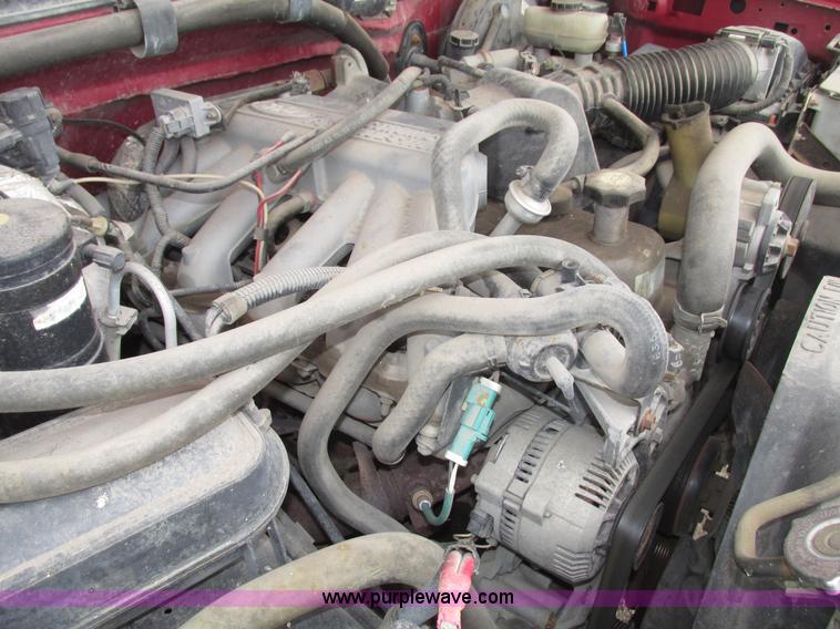 image for item G9919 1996 Ford F150 XLT pickup truck