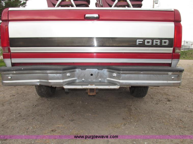 image for item G9919 1996 Ford F150 XLT pickup truck
