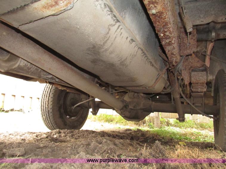 image for item G9919 1996 Ford F150 XLT pickup truck