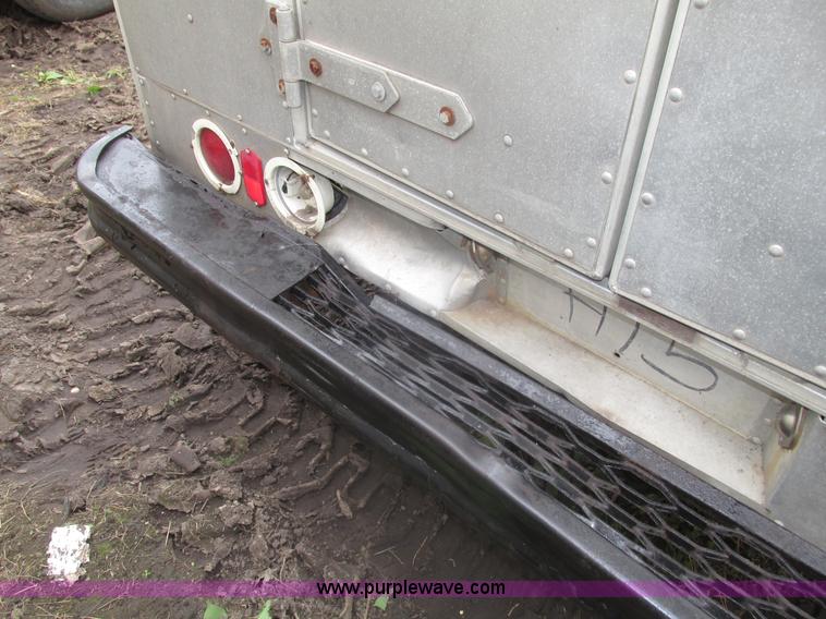 image for item G9926 1991 Chevrolet P30 step van