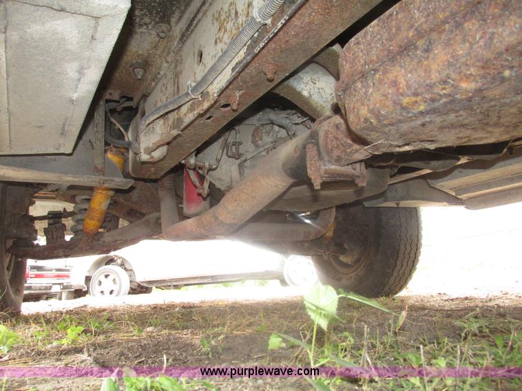 image for item G9926 1991 Chevrolet P30 step van