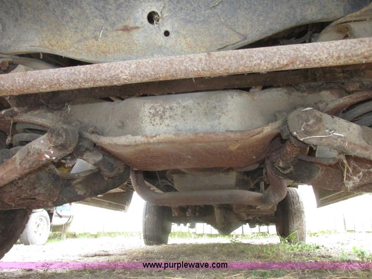 image for item G9926 1991 Chevrolet P30 step van