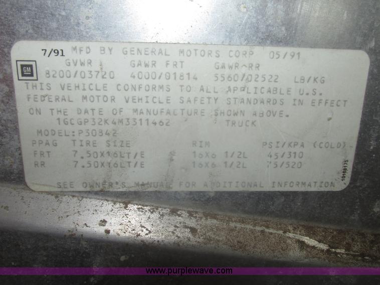 image for item G9926 1991 Chevrolet P30 step van