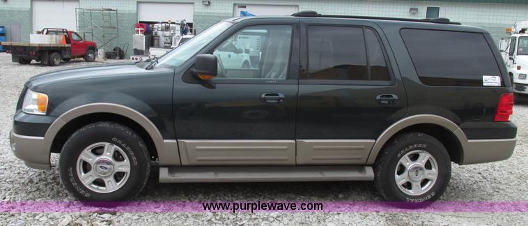 image for item G9936 2004 Ford Expedition Eddie Bauer SUV