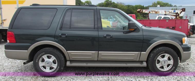 image for item G9936 2004 Ford Expedition Eddie Bauer SUV
