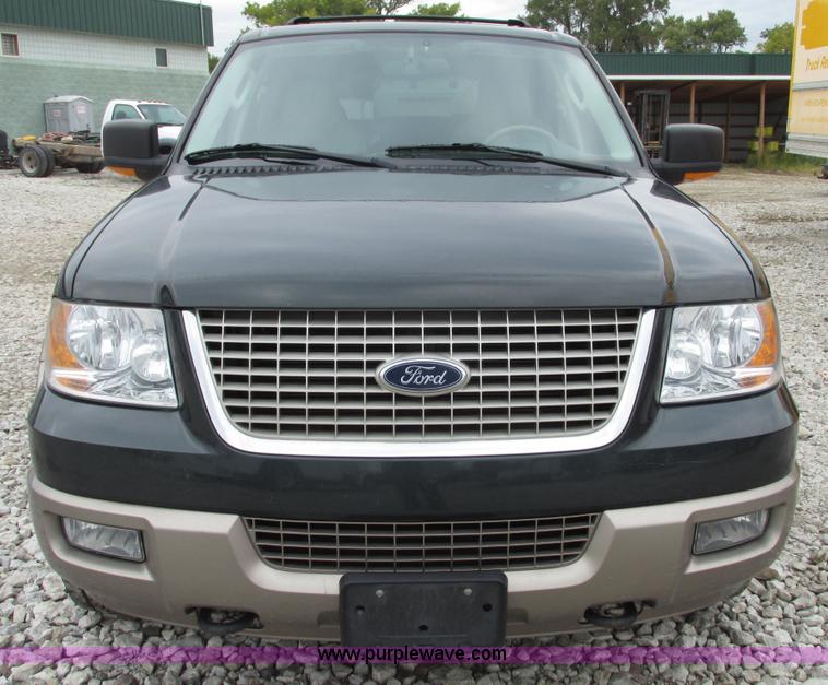 image for item G9936 2004 Ford Expedition Eddie Bauer SUV