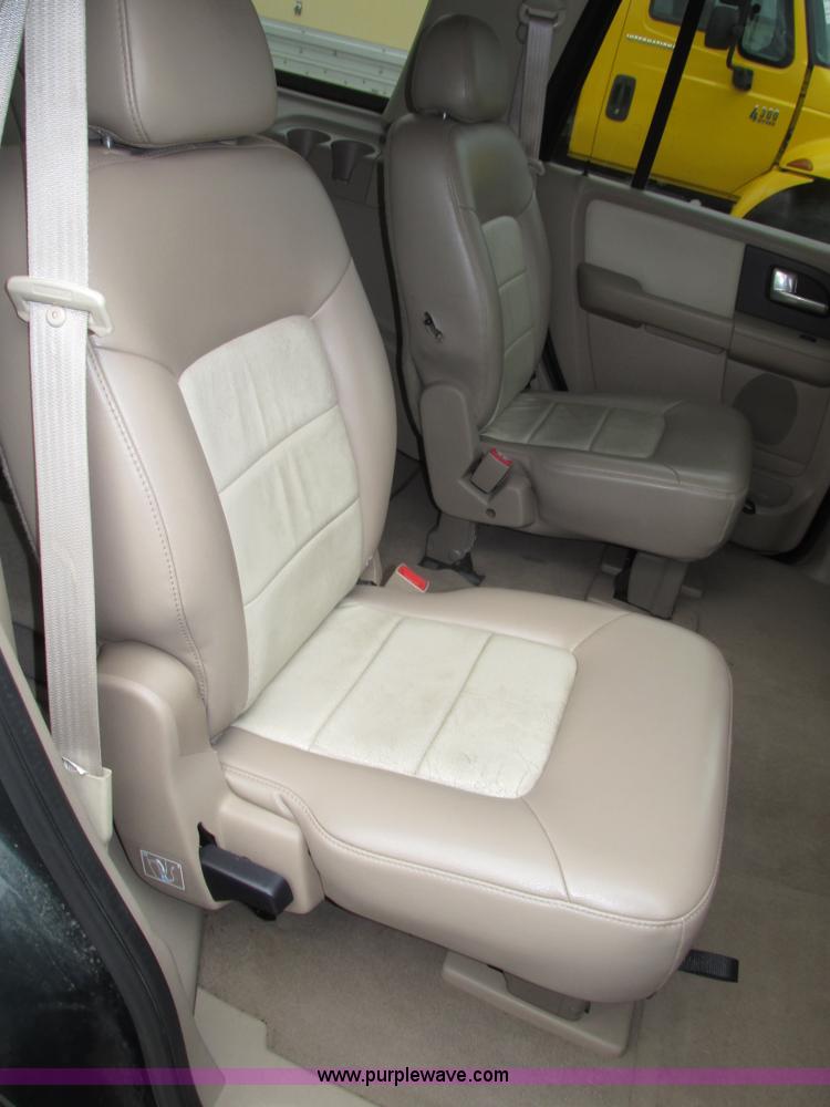 image for item G9936 2004 Ford Expedition Eddie Bauer SUV