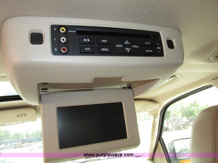 image for item G9936 2004 Ford Expedition Eddie Bauer SUV