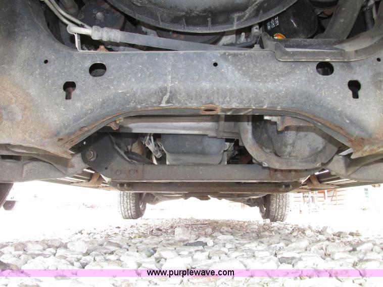 image for item G9936 2004 Ford Expedition Eddie Bauer SUV