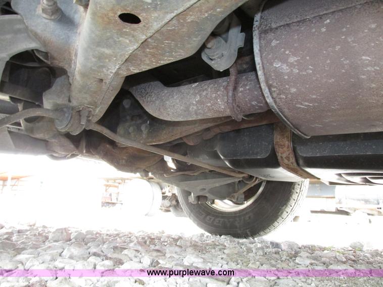 image for item G9936 2004 Ford Expedition Eddie Bauer SUV