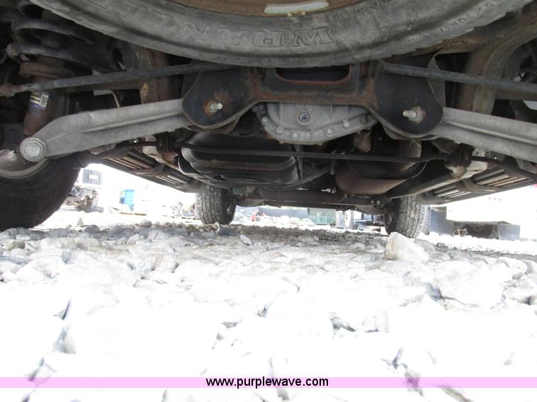 image for item G9936 2004 Ford Expedition Eddie Bauer SUV