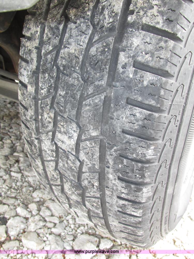 image for item G9936 2004 Ford Expedition Eddie Bauer SUV