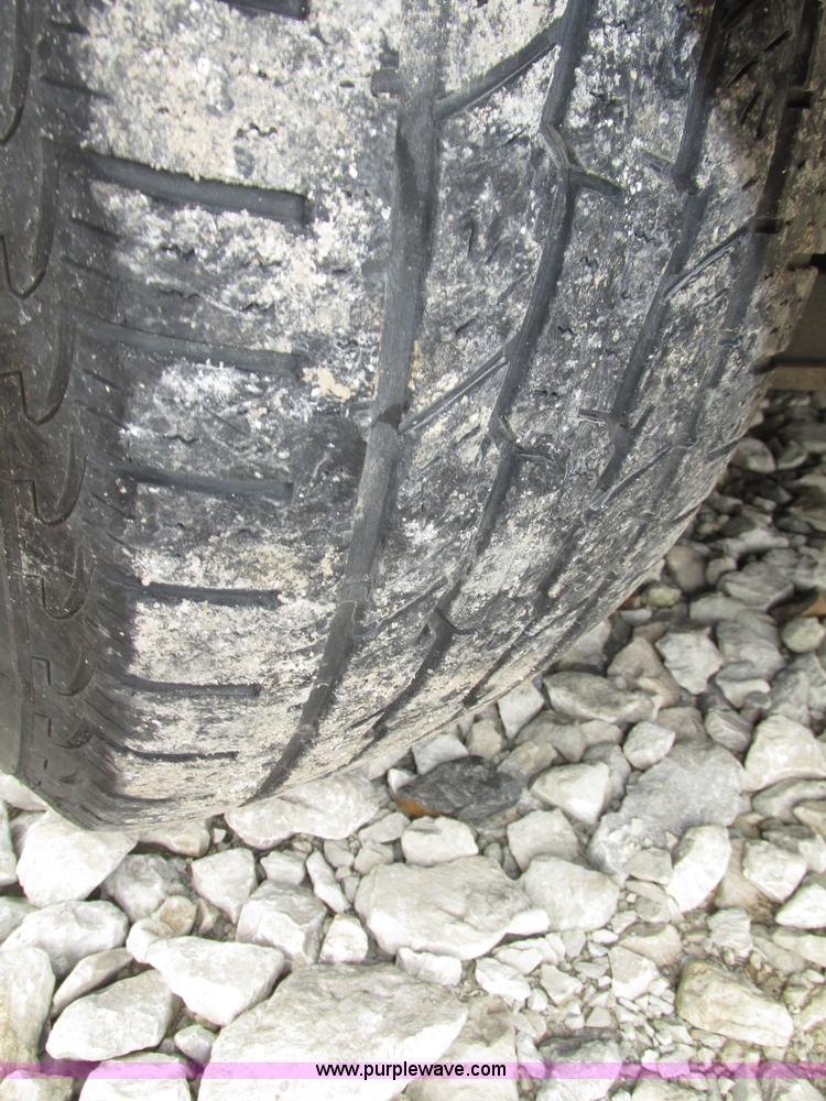 image for item G9936 2004 Ford Expedition Eddie Bauer SUV