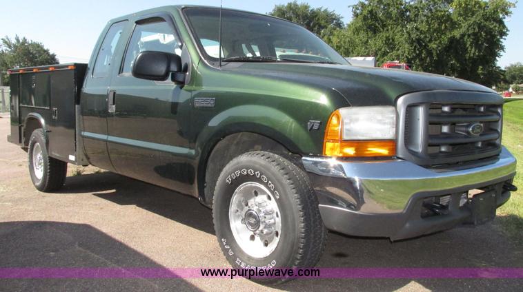 image for item G9951 2000 Ford F250 Super Duty XL SuperCab utility truck