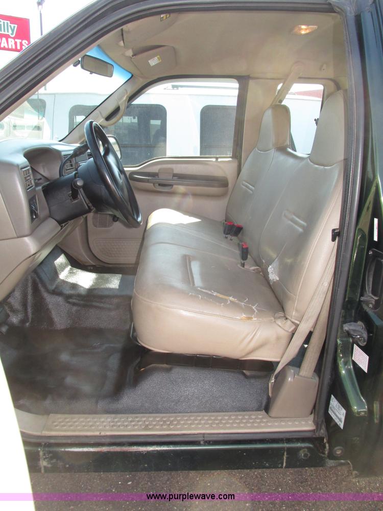 image for item G9951 2000 Ford F250 Super Duty XL SuperCab utility truck