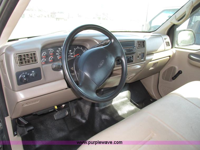 image for item G9951 2000 Ford F250 Super Duty XL SuperCab utility truck