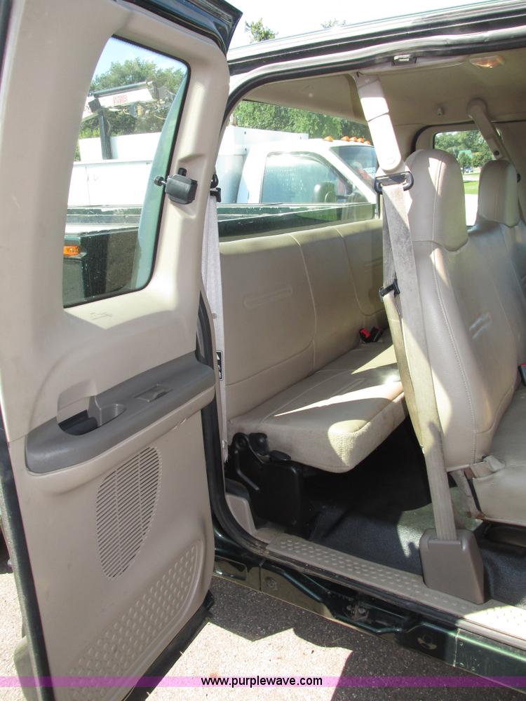 image for item G9951 2000 Ford F250 Super Duty XL SuperCab utility truck