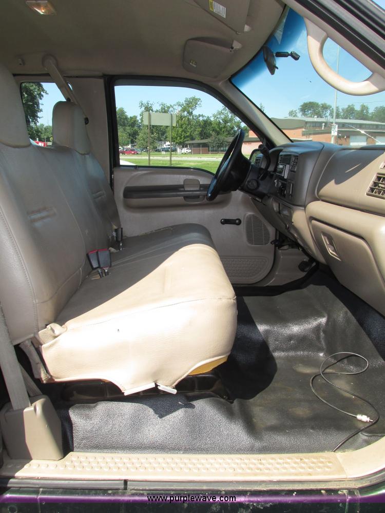 image for item G9951 2000 Ford F250 Super Duty XL SuperCab utility truck