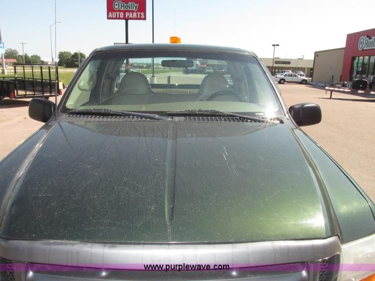 image for item G9951 2000 Ford F250 Super Duty XL SuperCab utility truck