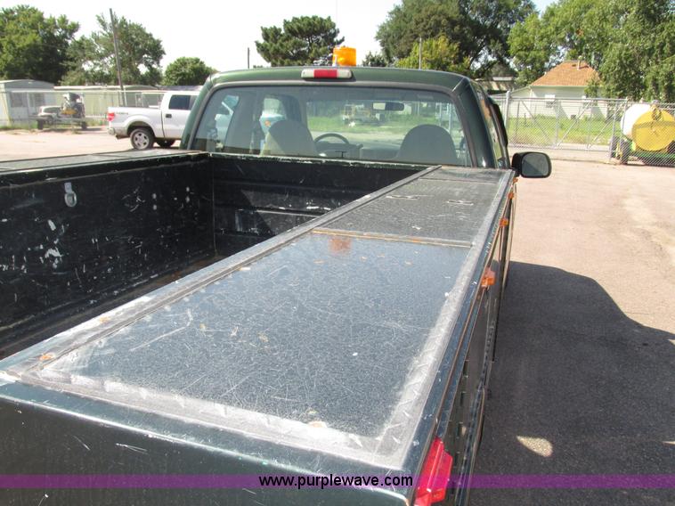 image for item G9951 2000 Ford F250 Super Duty XL SuperCab utility truck