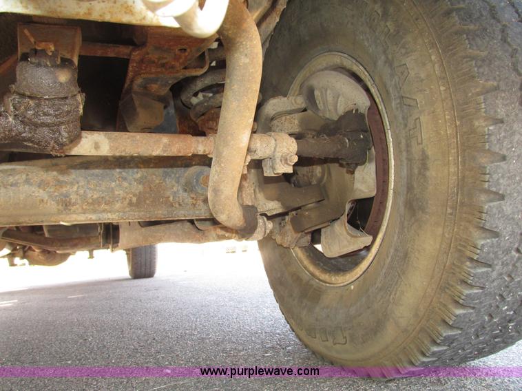 image for item G9951 2000 Ford F250 Super Duty XL SuperCab utility truck