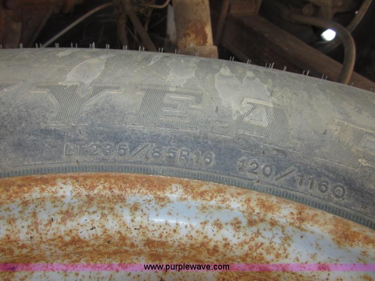 image for item G9951 2000 Ford F250 Super Duty XL SuperCab utility truck