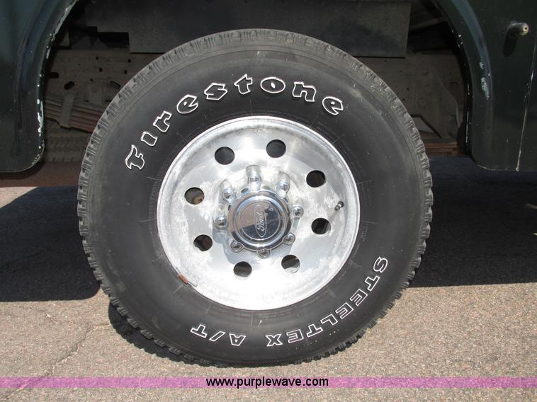 image for item G9951 2000 Ford F250 Super Duty XL SuperCab utility truck