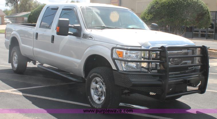 image for item H1716 2011 Ford F350 Super Duty pickup truck