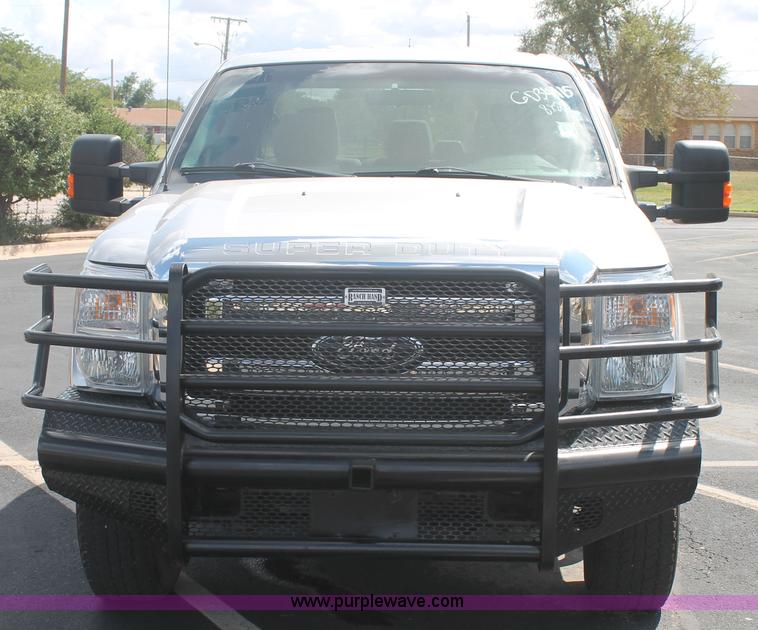image for item H1716 2011 Ford F350 Super Duty pickup truck