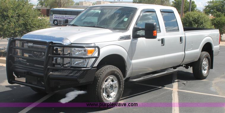 image for item H1716 2011 Ford F350 Super Duty pickup truck