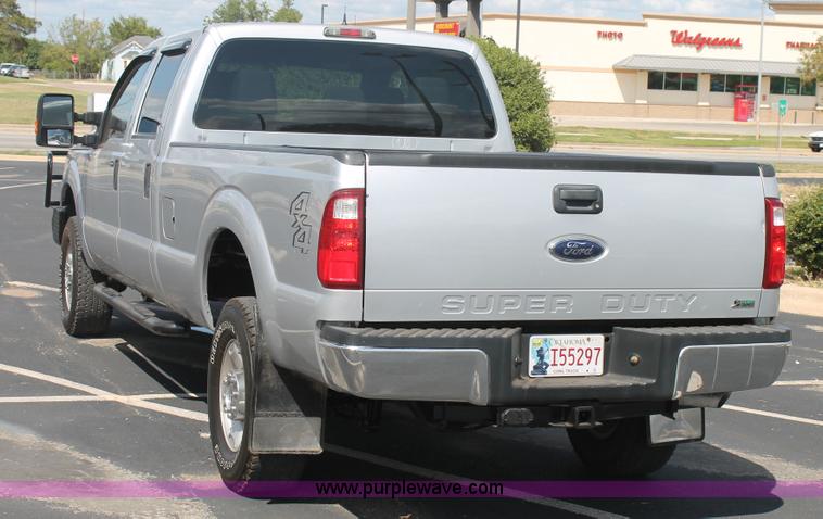 image for item H1716 2011 Ford F350 Super Duty pickup truck