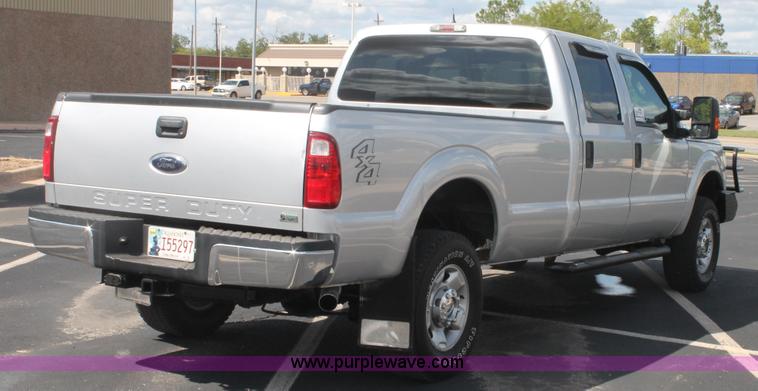 image for item H1716 2011 Ford F350 Super Duty pickup truck