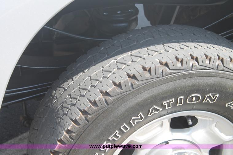 image for item H1716 2011 Ford F350 Super Duty pickup truck