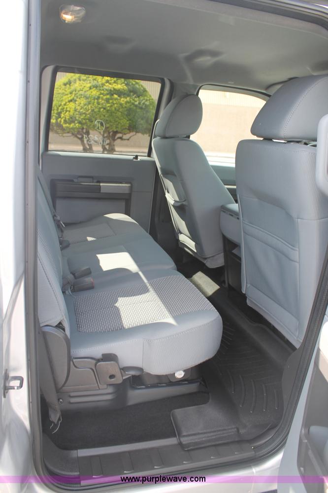 image for item H1716 2011 Ford F350 Super Duty pickup truck