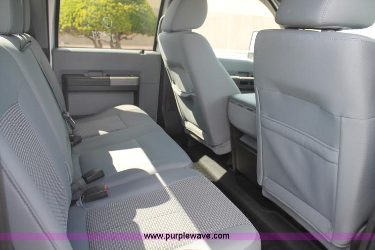 image for item H1716 2011 Ford F350 Super Duty pickup truck