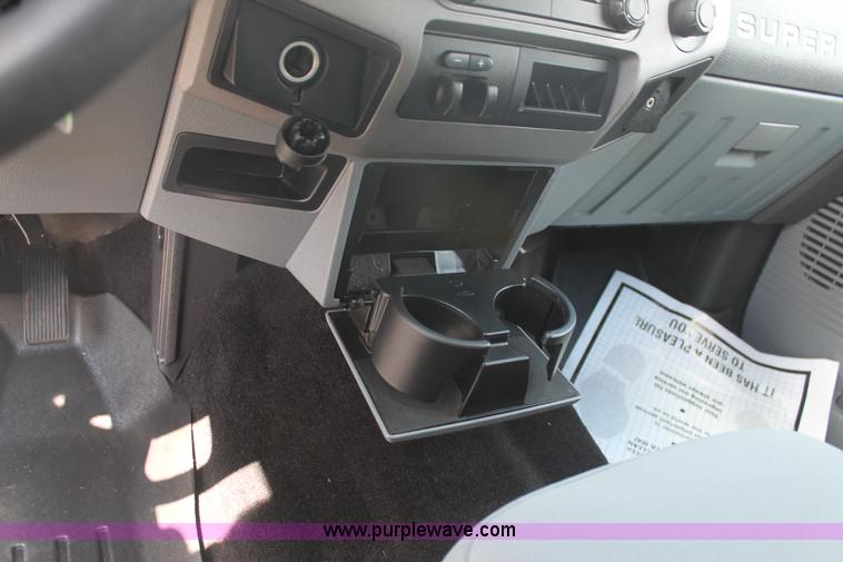 image for item H1716 2011 Ford F350 Super Duty pickup truck