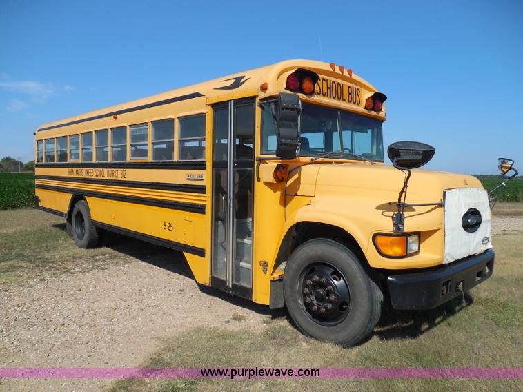 image for item I3317 1998 Ford B800 school bus