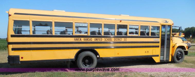 image for item I3317 1998 Ford B800 school bus