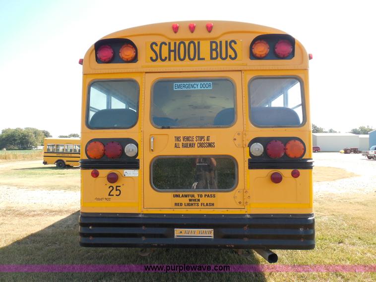 image for item I3317 1998 Ford B800 school bus