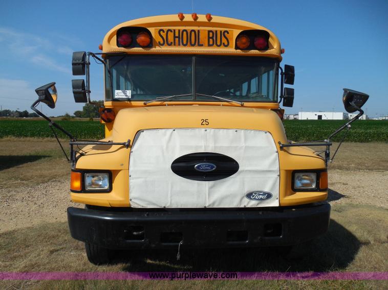 image for item I3317 1998 Ford B800 school bus