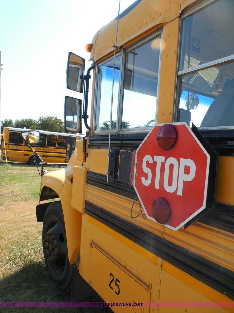 image for item I3317 1998 Ford B800 school bus
